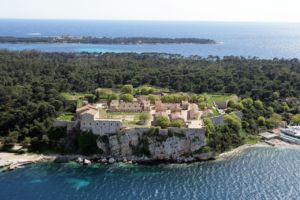 kayak-cannes-location-kayak-seafirst-ile de lérins-antibes-esterel-beaulieu-alpes-maritimes-var-kayak de mer-kayak 06-kayak 83-kayak côte d'azur-sea kayak-Destination Iles LERINS- location kayak